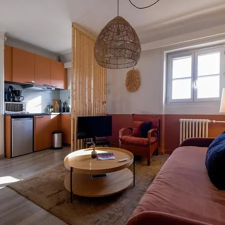 Honore Casamance * Lyon