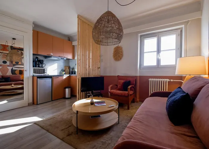 Honore Casamance * Lyon
